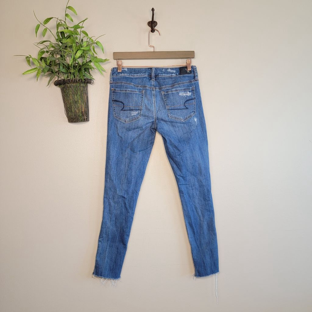 American Eagle Super Low Rise Jegging Distressed Step Hem Skinny AE 8 Jeans - Picture 11 of 14